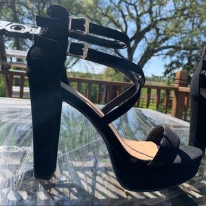 TOP Moda black heels